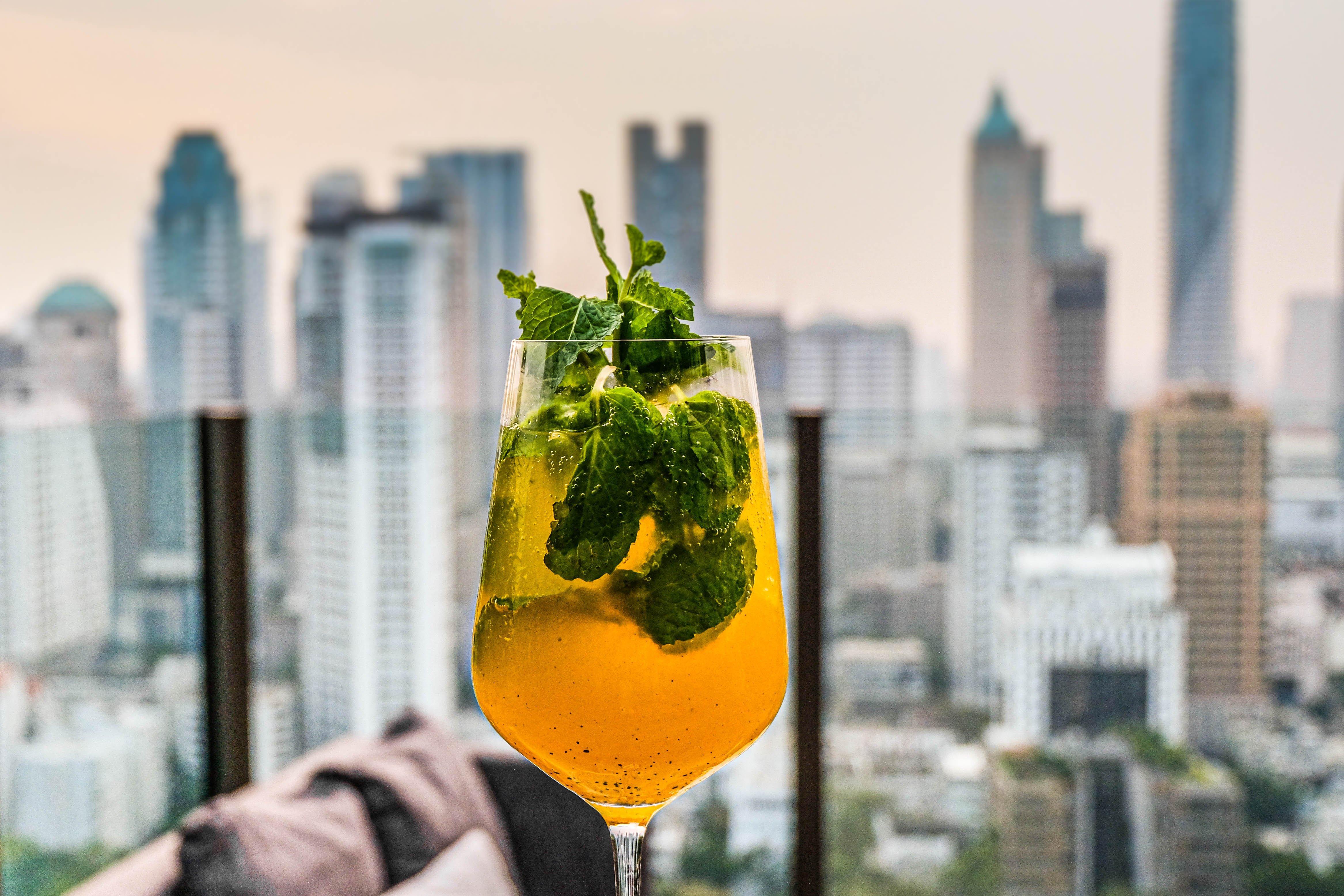 Hotel Indigo Bangkok Wireless Road By Ihg Kültér fotó A glass of Thai-style Thai tea soda
