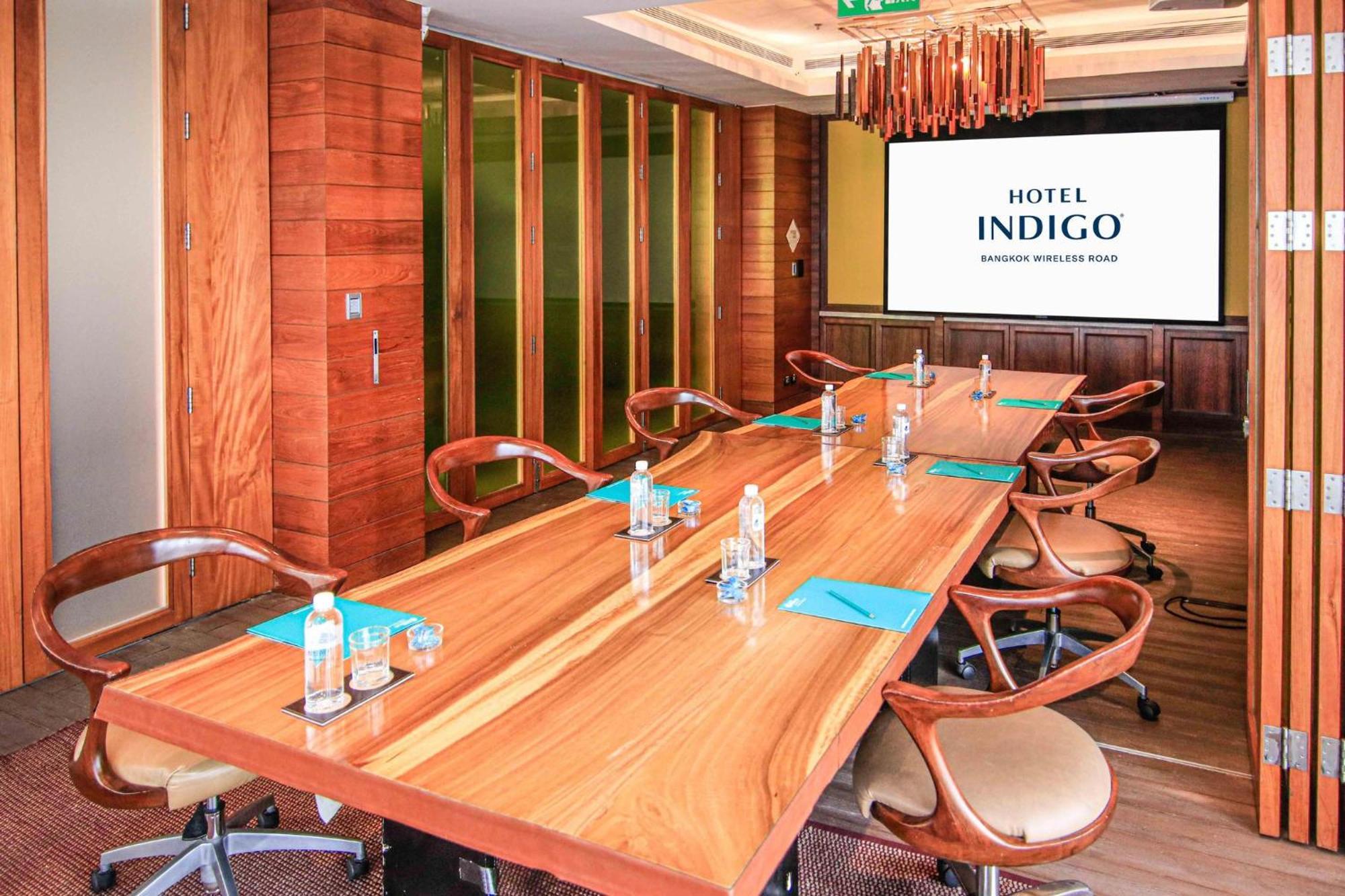Hotel Indigo Bangkok Wireless Road By Ihg Kültér fotó Meeting room at Hotel Indigo, Gurgaon